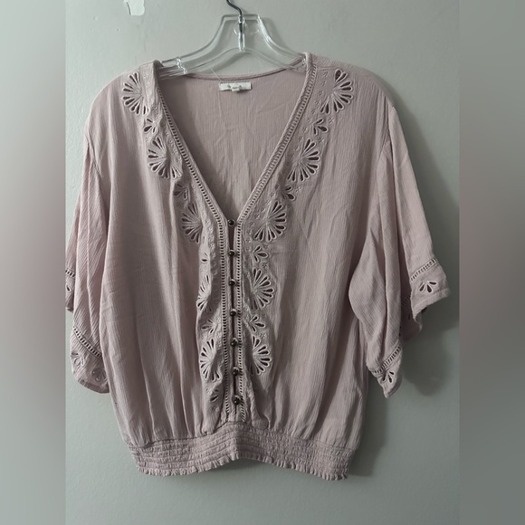 Maurices Tops - Maurices Mauve Embroidered Blouse